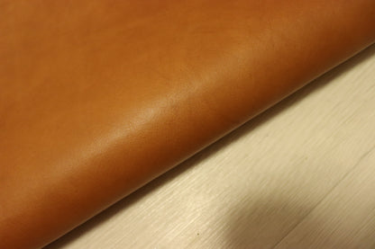 ds72円！新入荷!オイルヌメ　キャメル　染料仕上げ　ショルダー　153ds