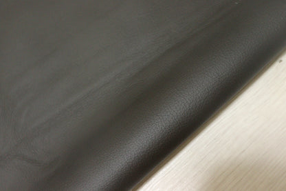 ds25円！新入荷！イタリアンレザー　ダークオリーブ　弱シュリンク加工　209ds