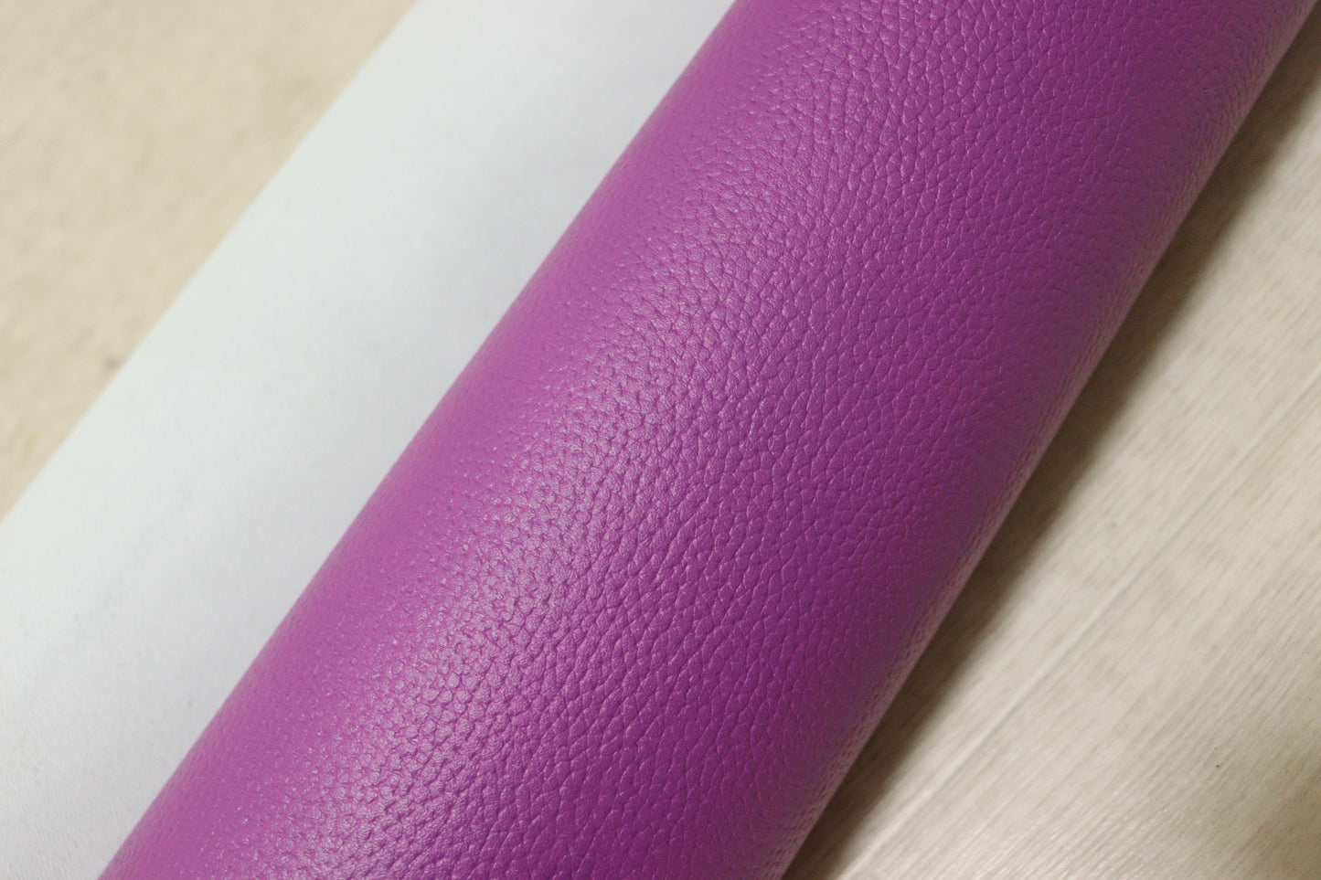 ds25円！やや訳あり　新入荷！顔料仕上げ　ムラ染加工　アザレア　シボ型押し　208ds