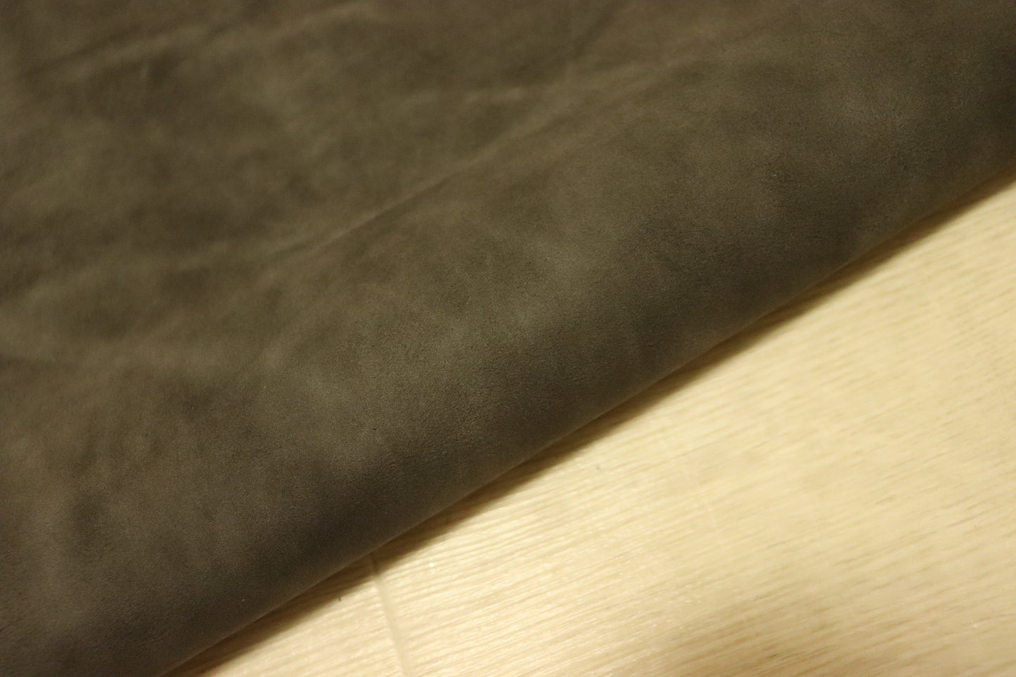 ds30円！新入荷！CONCERIA STEFANA　吟すり加工　プルアップ　グレー　90ds ハギレ