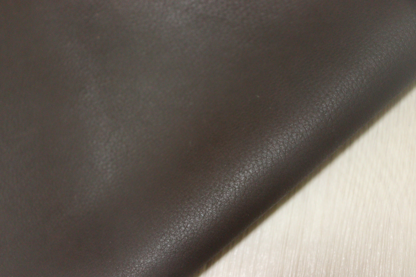 ds28円！新入荷！イタリアンレザー　もちもち　ヴィンテージ　シュリンク加工　220ds
