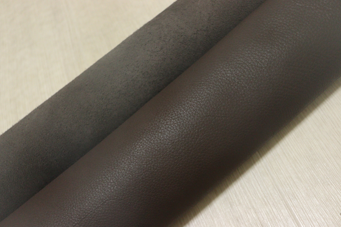 ds28円！新入荷！イタリアンレザー　もちもち　ヴィンテージ　シュリンク加工　220ds