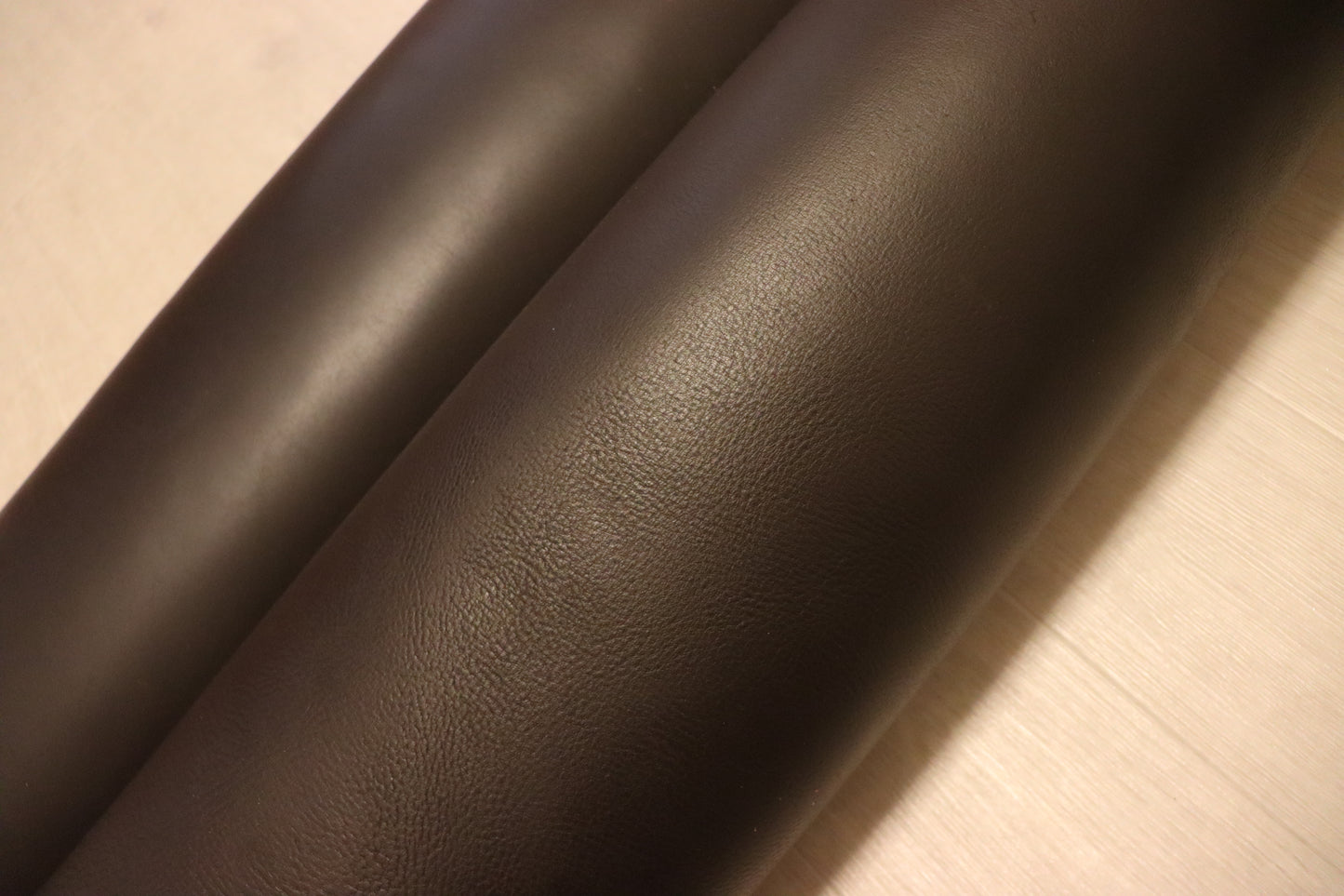 ds72円！イタリアンレザー　極厚オイルヌメ　ショルダー　ダークブラウン　173ds