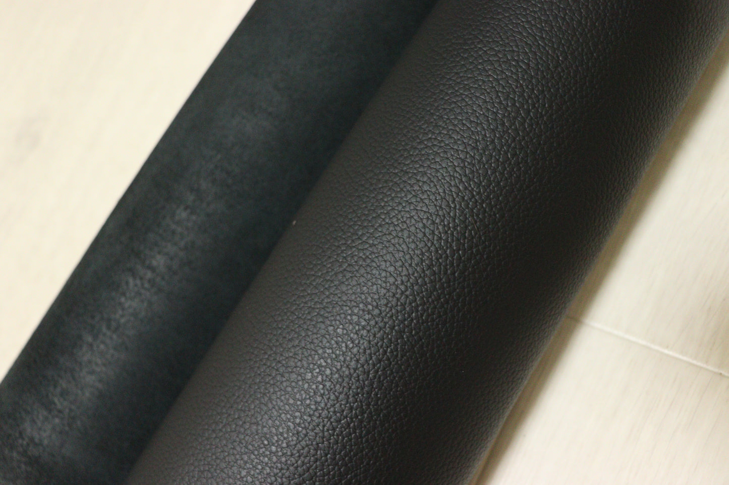 ds28円！新入荷！顔料仕上げ　ブラック　シボ型押し　220ds