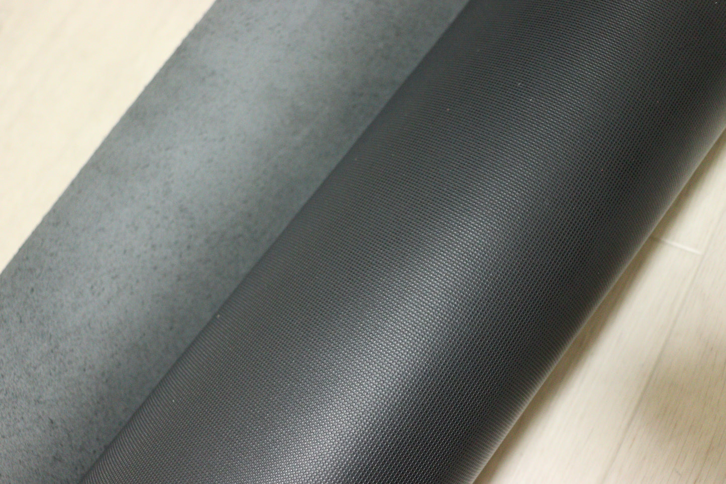 ds28円！新入荷！コンビヌメ　ブロック型押し　ダークグレー　273ds