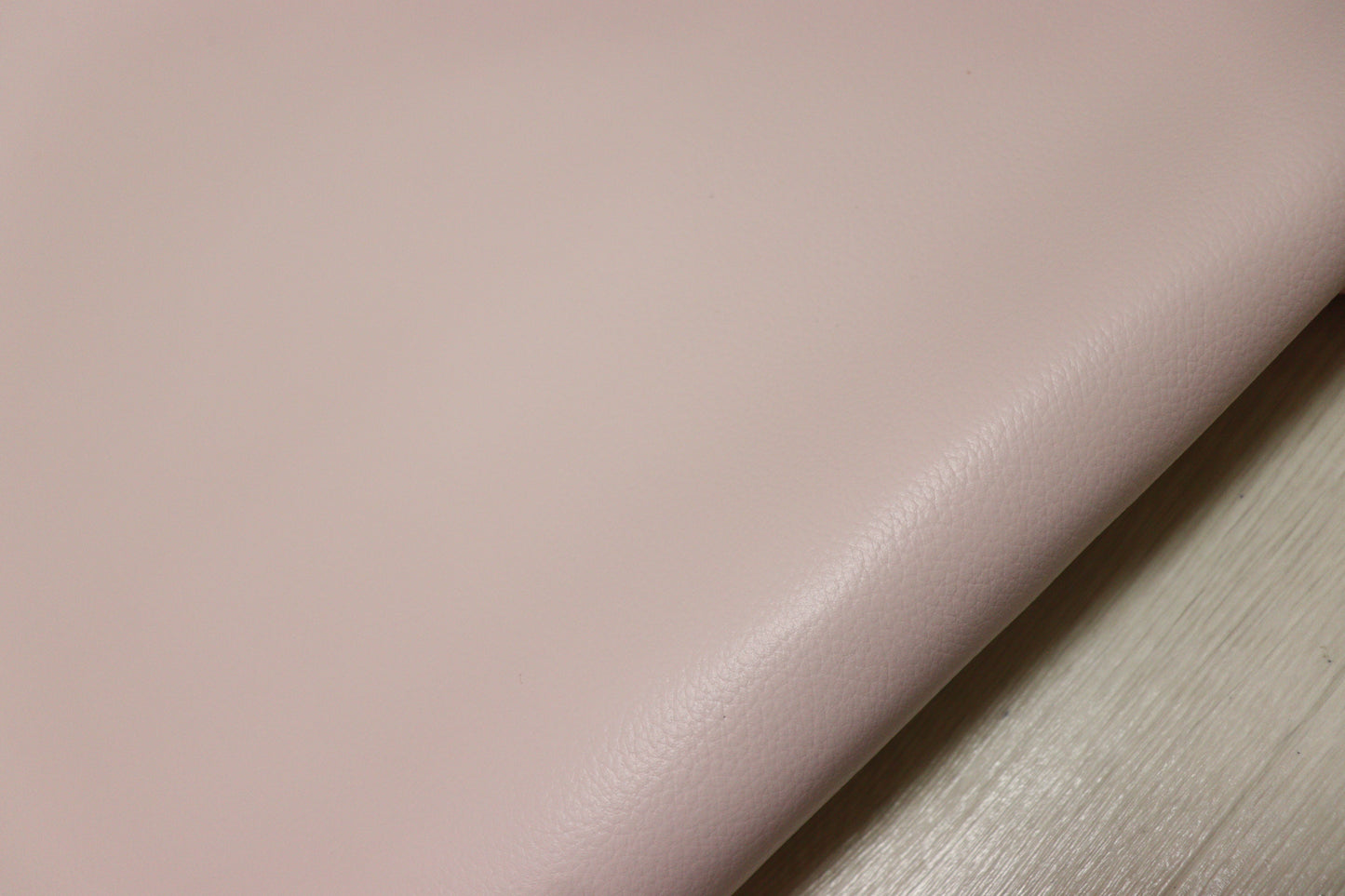 ds28円！新入荷！顔料仕上げ　ベビーピンク　シボ型押し　240ds