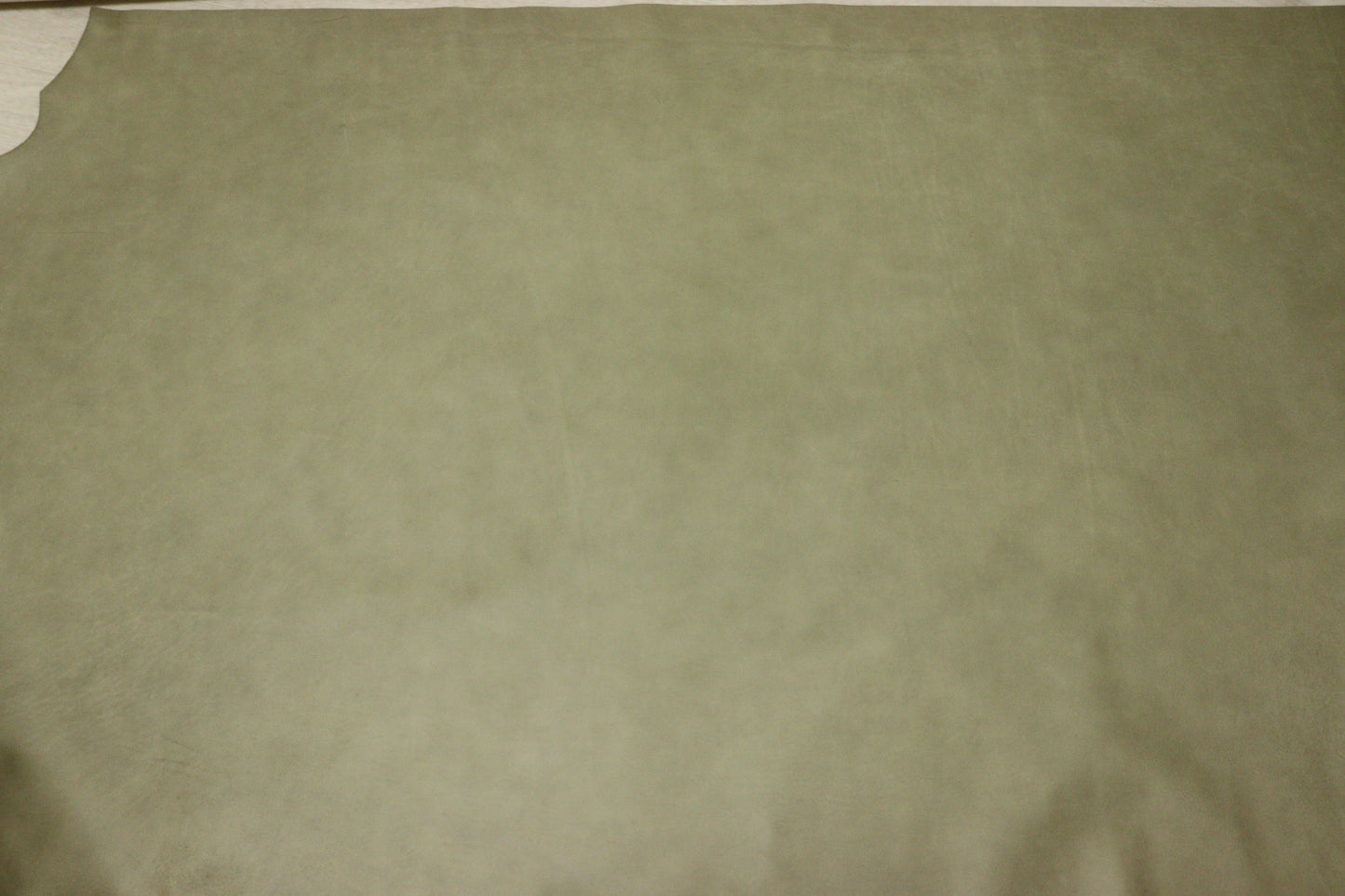 ds28円！新入荷！イタリアンレザー　アンチック加工　267ds