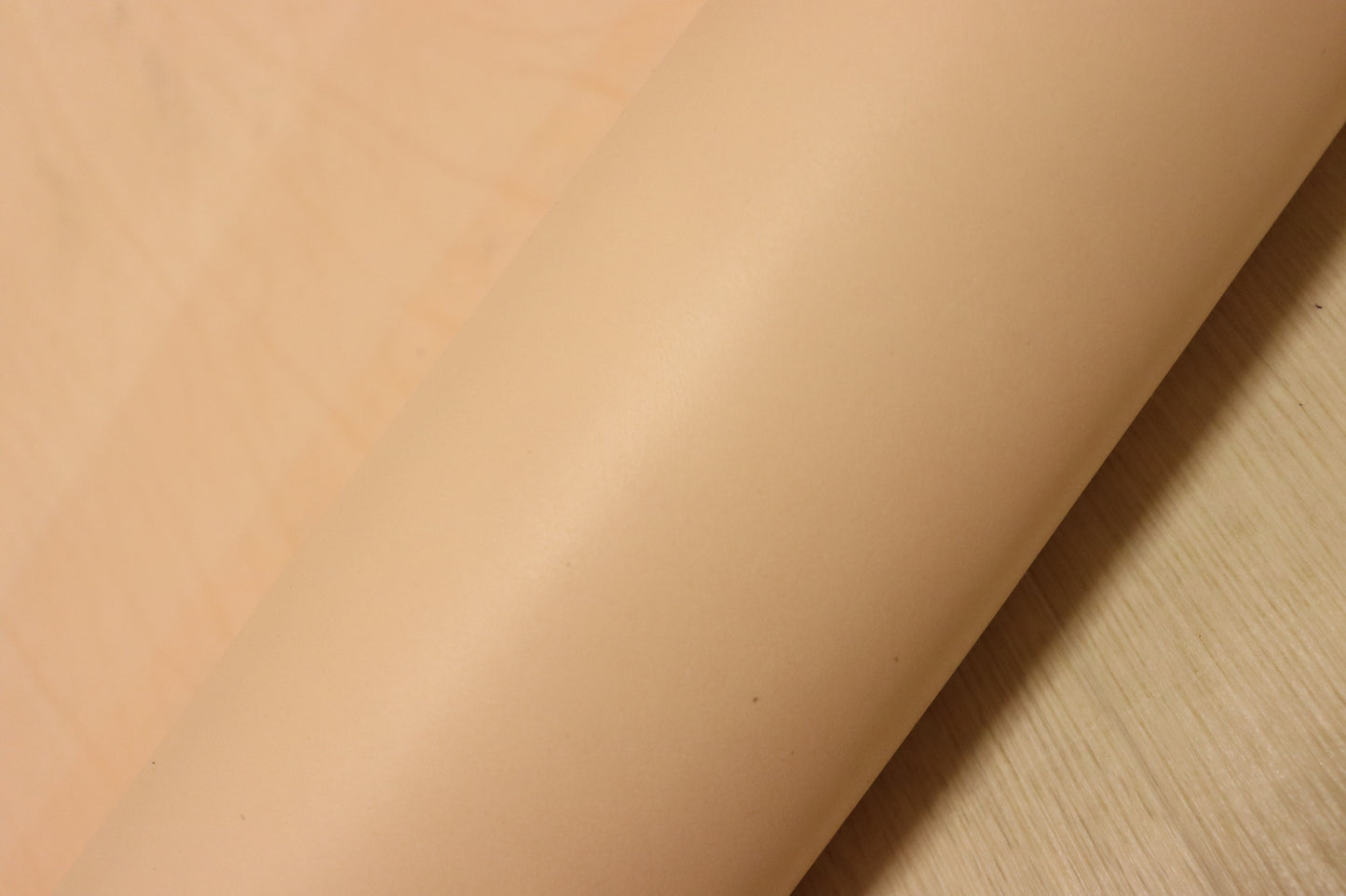 ds70円！新入荷！上質！ベビーピンク　ショルダー　セミアニリン　126ds