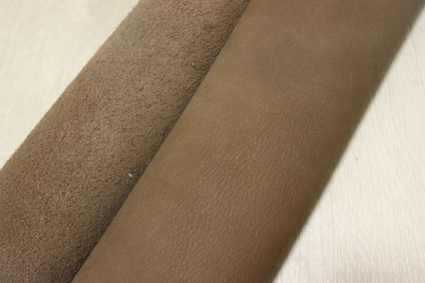 ds30円！新入荷！イタリアンレザー　もちもち　ブラウン　アンチック加工　281ds