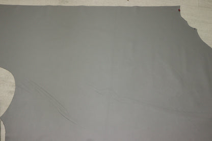 ds28円！新入荷！イタリアンレザー　もちもち　ハギレ　ライトグレー　シュリンク加工　170ds