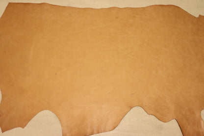 ds65円！新入荷！CONCERIA 800社　生成り　プルアップ加工　ヌメ革　126ds