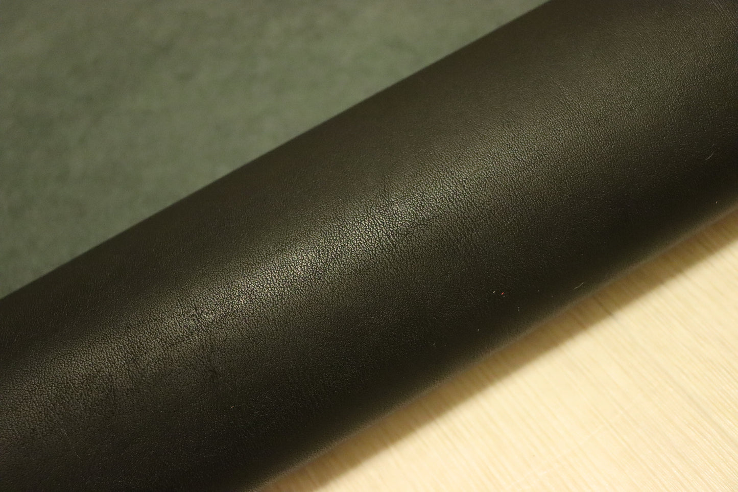 ds75円！新入荷！上質！オイルヌメ　ブラック　ショルダー　135ds