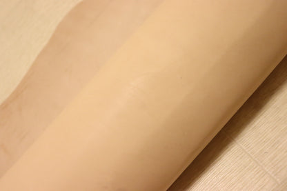 ds28円！クラフトの定番！やや訳あり　生成り 素上げ ヌメ革 107ds
