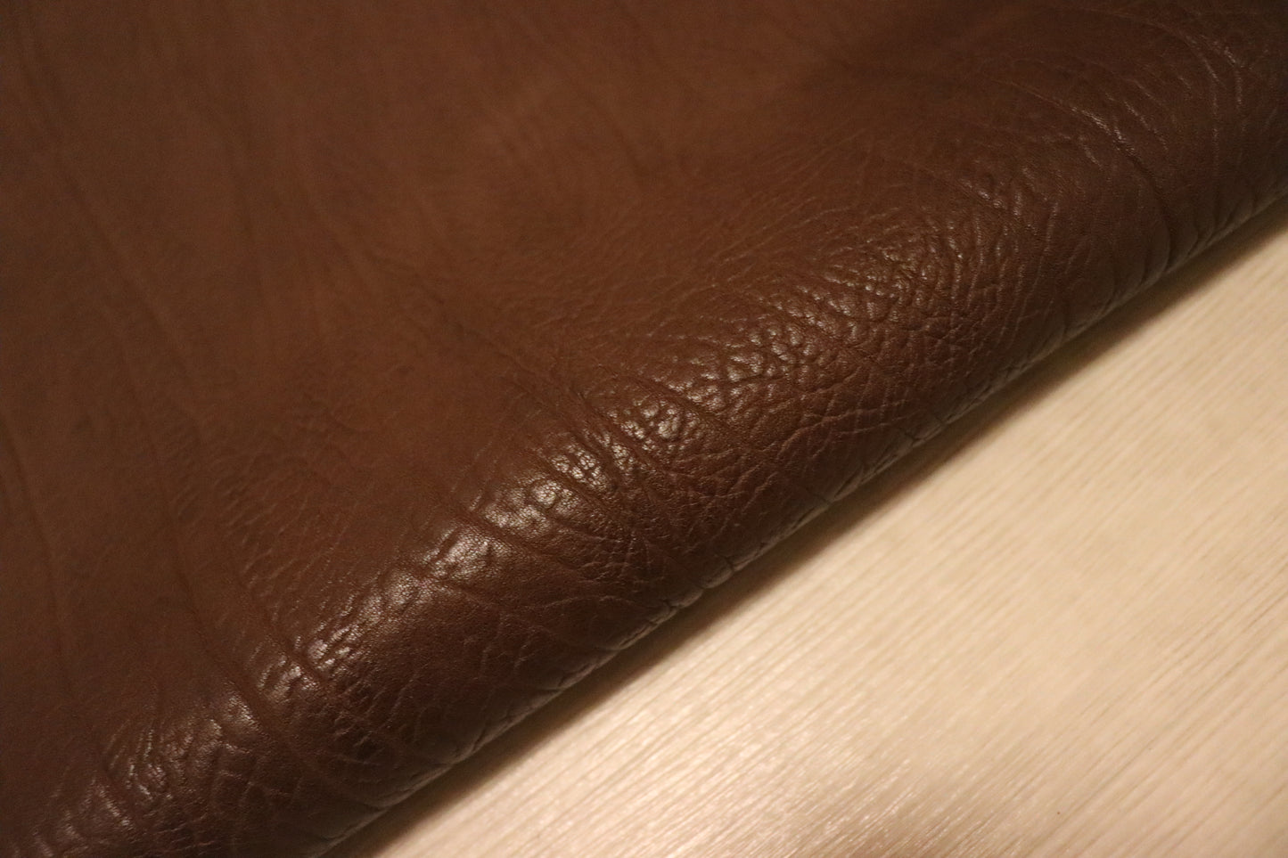 ds75円！新入荷!ITALPEL オイルヌメ　イレギュラーシュリンク　ショルダー　129ds