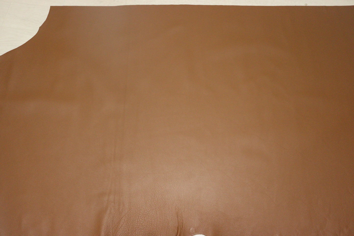 ds30円！新入荷！イタリアンレザー　もちもち 　キャメルブラウン　シュリンク加工　265ds