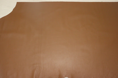 ds30円！新入荷！イタリアンレザー　もちもち 　キャメルブラウン　シュリンク加工　265ds