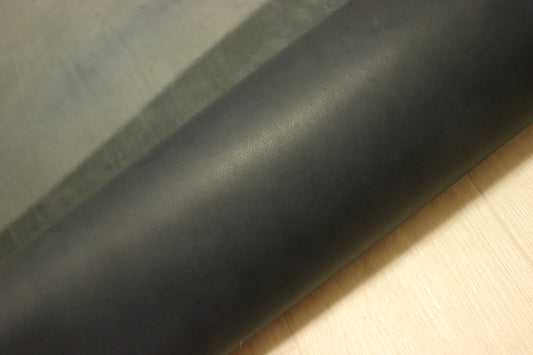 ds75円！新入荷！上質！オイルヌメ　ネイビー　ショルダー　136ds