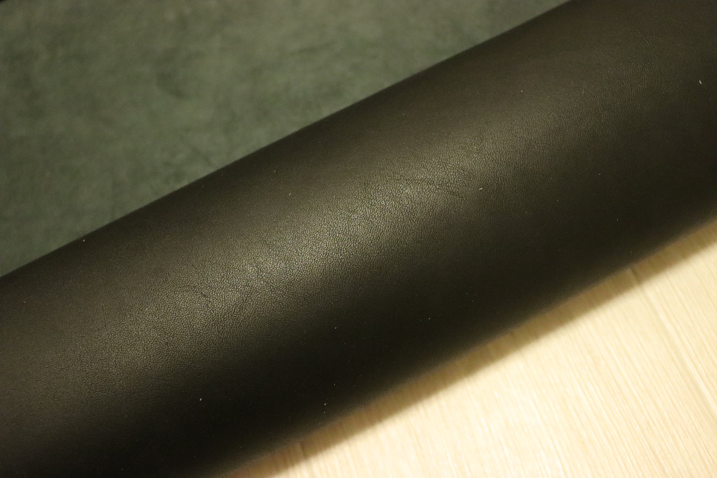 ds75円！新入荷!ITALPEL オイルヌメ　ブラック　ショルダー　109ds