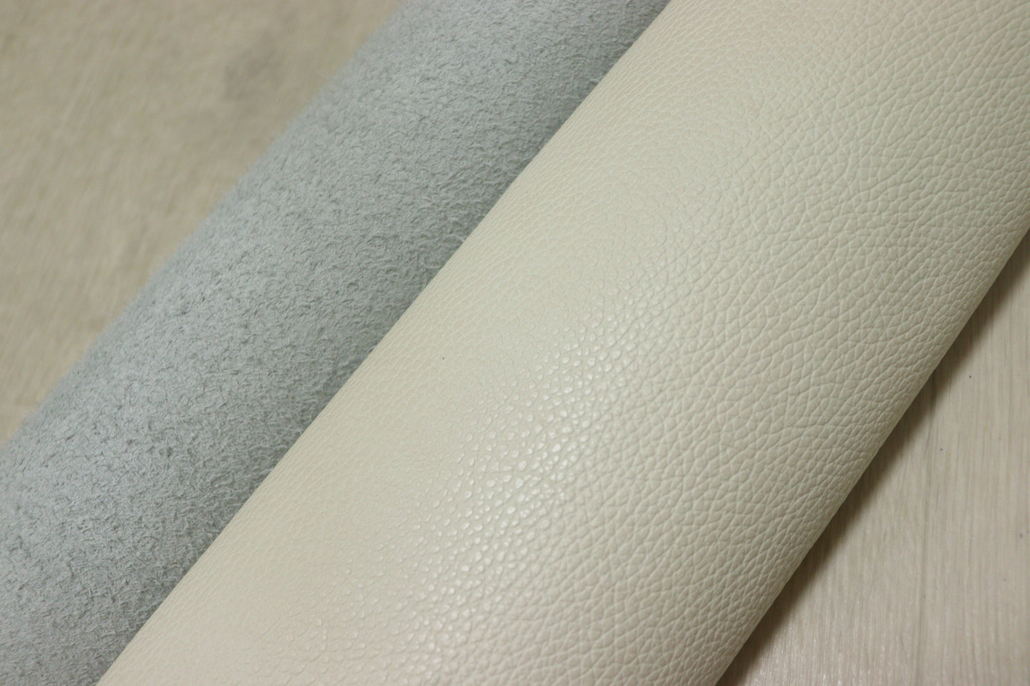 ds30円！新入荷！イタリアンレザー　アンチック　オフホワイト　シュリンク加工　244ds