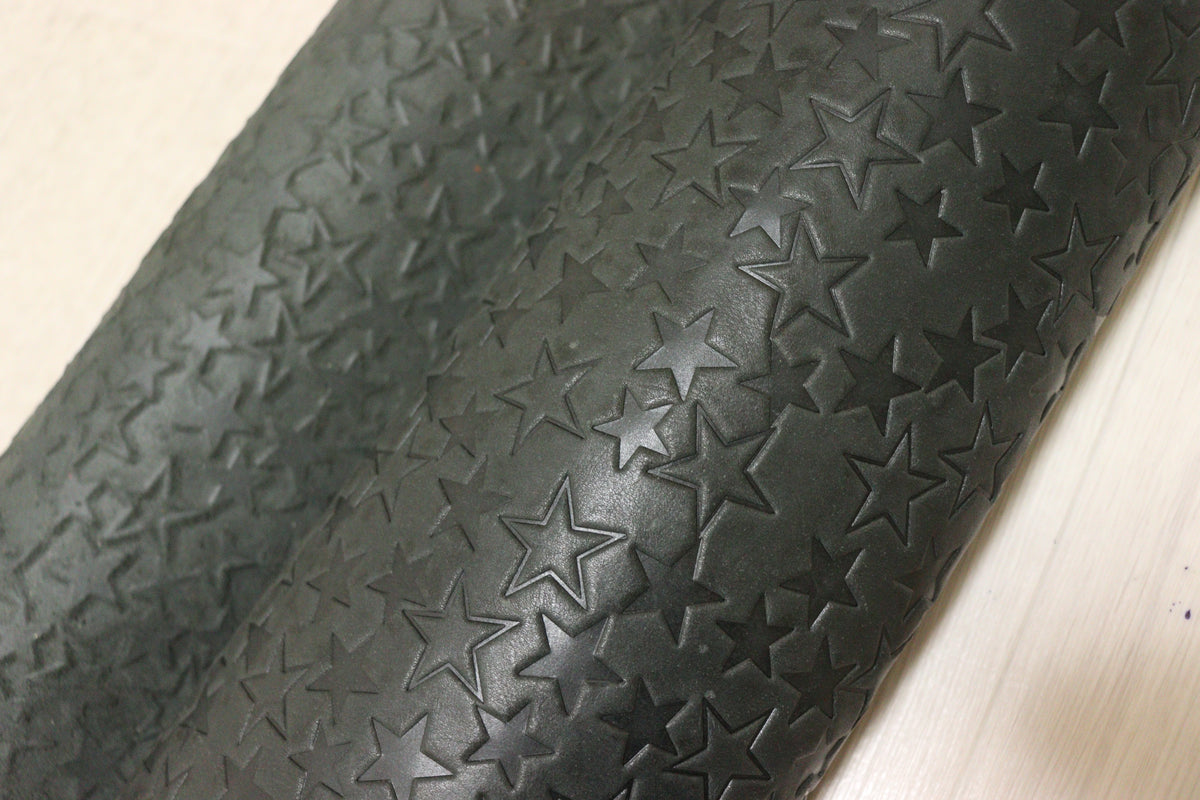 ds28円！新入荷！スター型押し　ブラック　ヌメ革　220ds