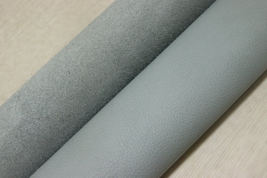 DS30円！新入荷！イタリアンレザー　もちもち　ライトブルー　シュリンク加工　265DS