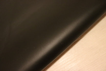 ds60円！イタリアンレザー　オイルヌメ　スムース加工　ブラック　143ds
