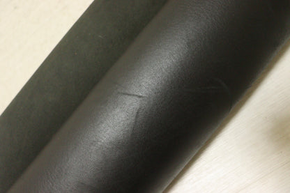 ds50円！イタリアンレザー　やや訳あり　ベンズ　オイルヌメ　ブラック　140ds