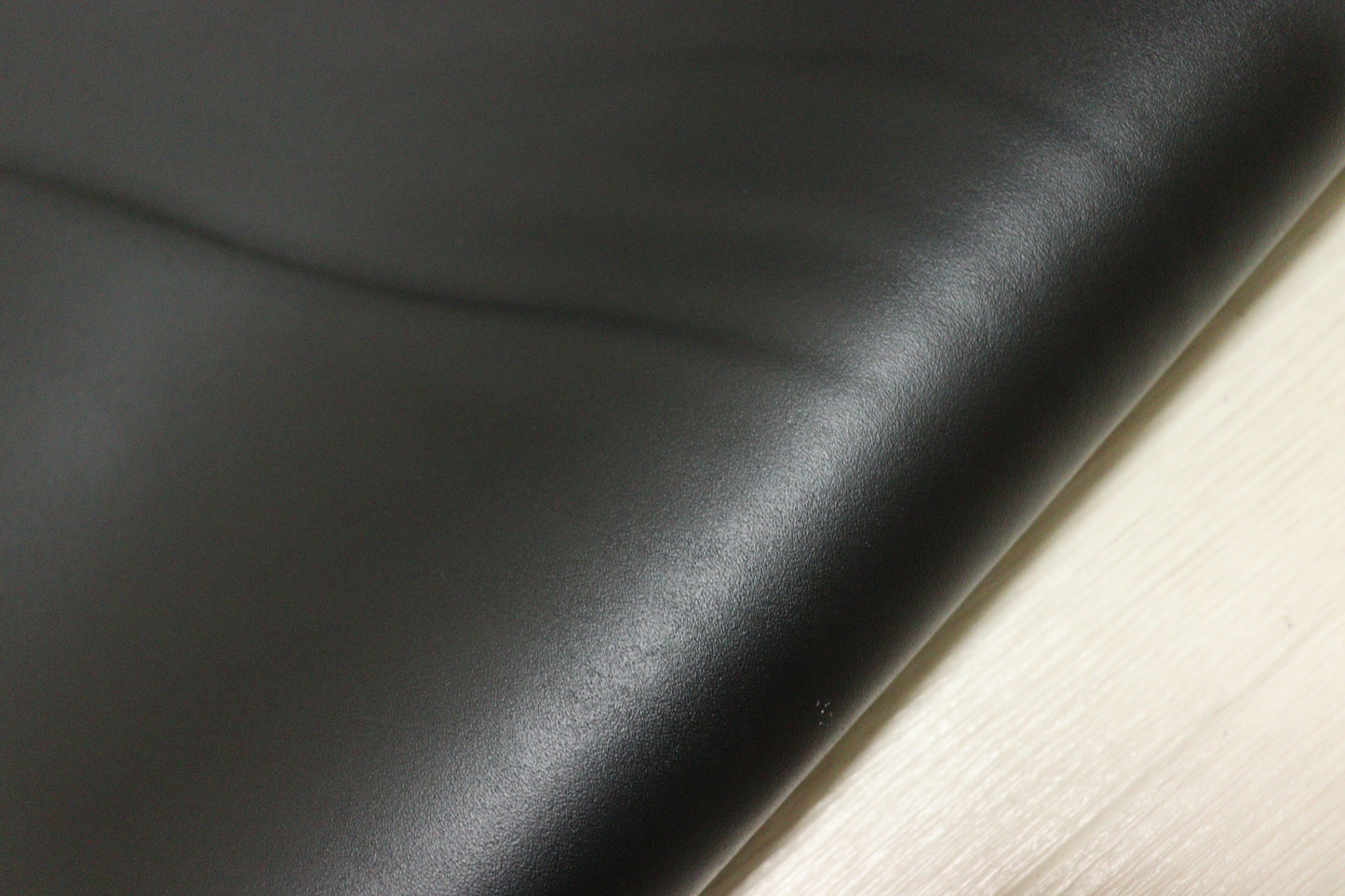 ds28円！新入荷！顔料仕上げ　スムース加工　ブラック　230ds