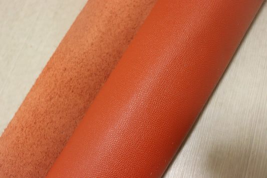 ds28円！新入荷！顔料仕上げ　絹目型押し　ハギレ　キャロットオレンジ　130ds