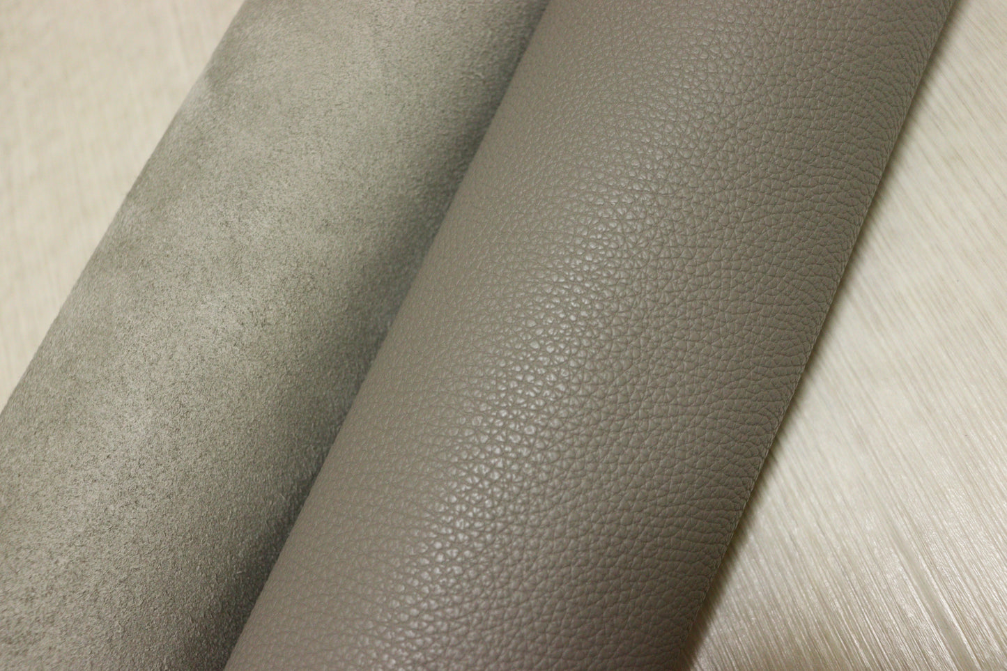 ds30円！新入荷！イタリアンレザー　モカグレー　シュリンク加工　230ds