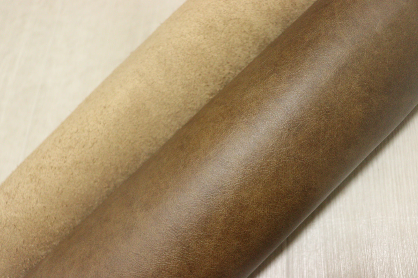 ds28円！新入荷！イタリアンレザー　ローアンバー　スムース加工　274ds