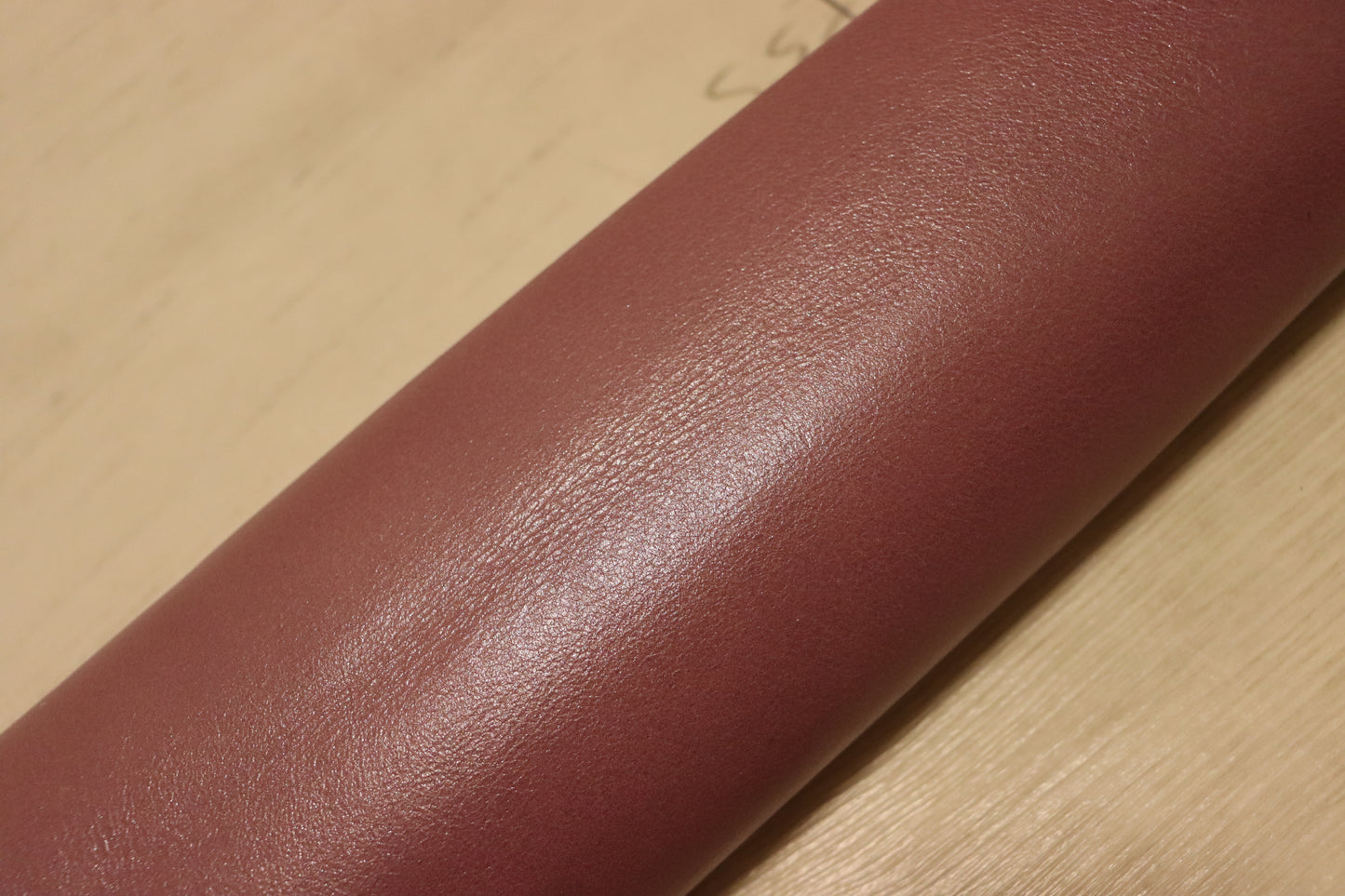 ds25円！新入荷！豚革　顔料仕上げ　パールピンク　スムース加工　150ds