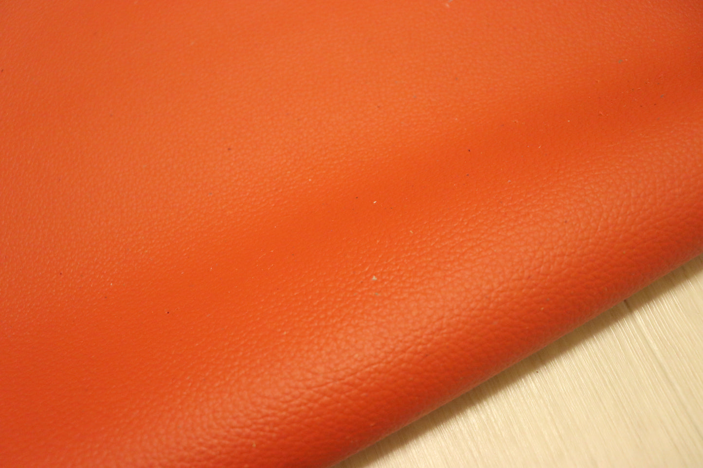 ds25円！新入荷！姫路レザー キャロットオレンジ シボ型押し 225ds