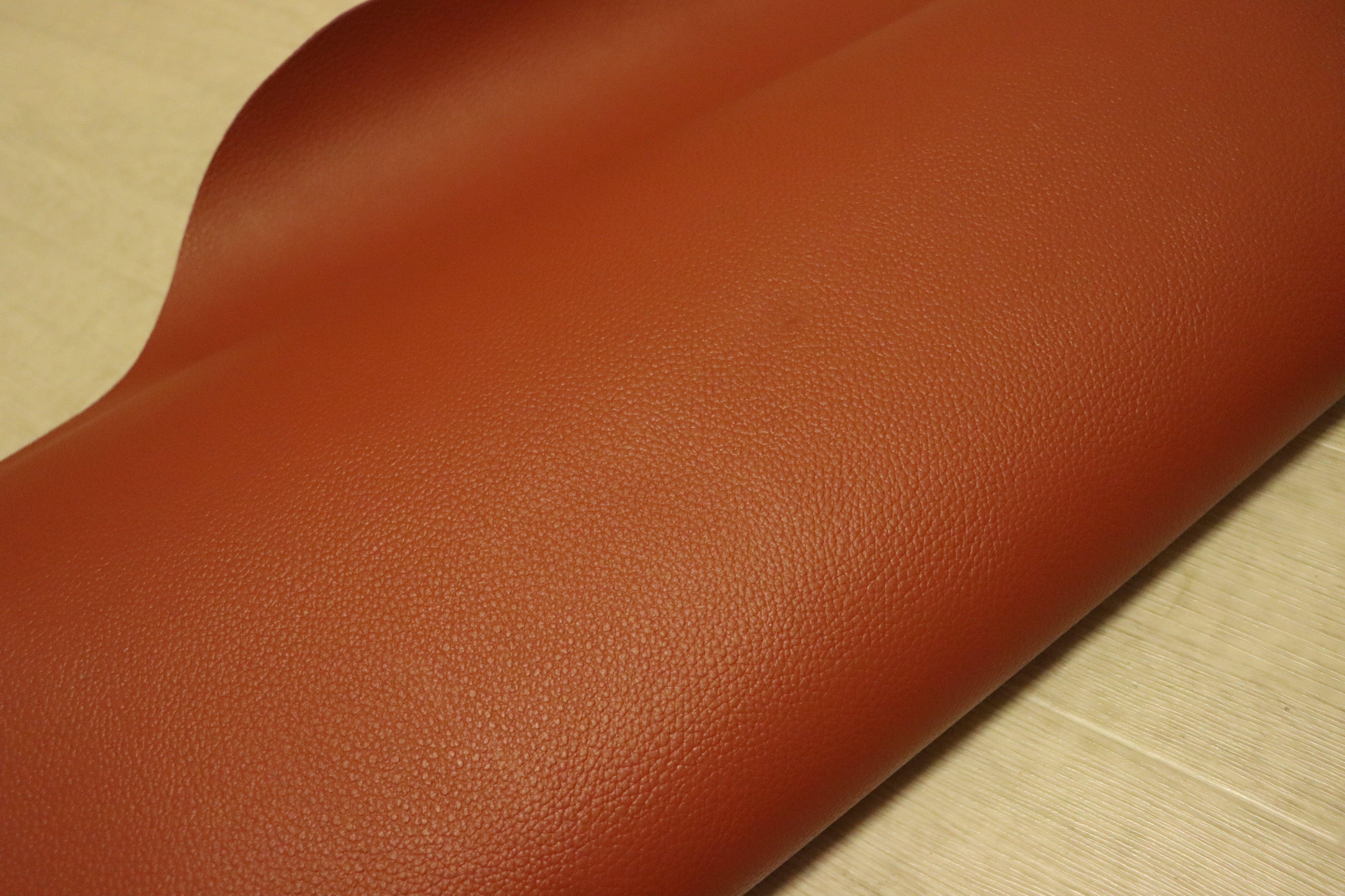 320design Brown Leather 革トップ仕様 ディストーション】320design Brown Featherにダイカスト無塗装