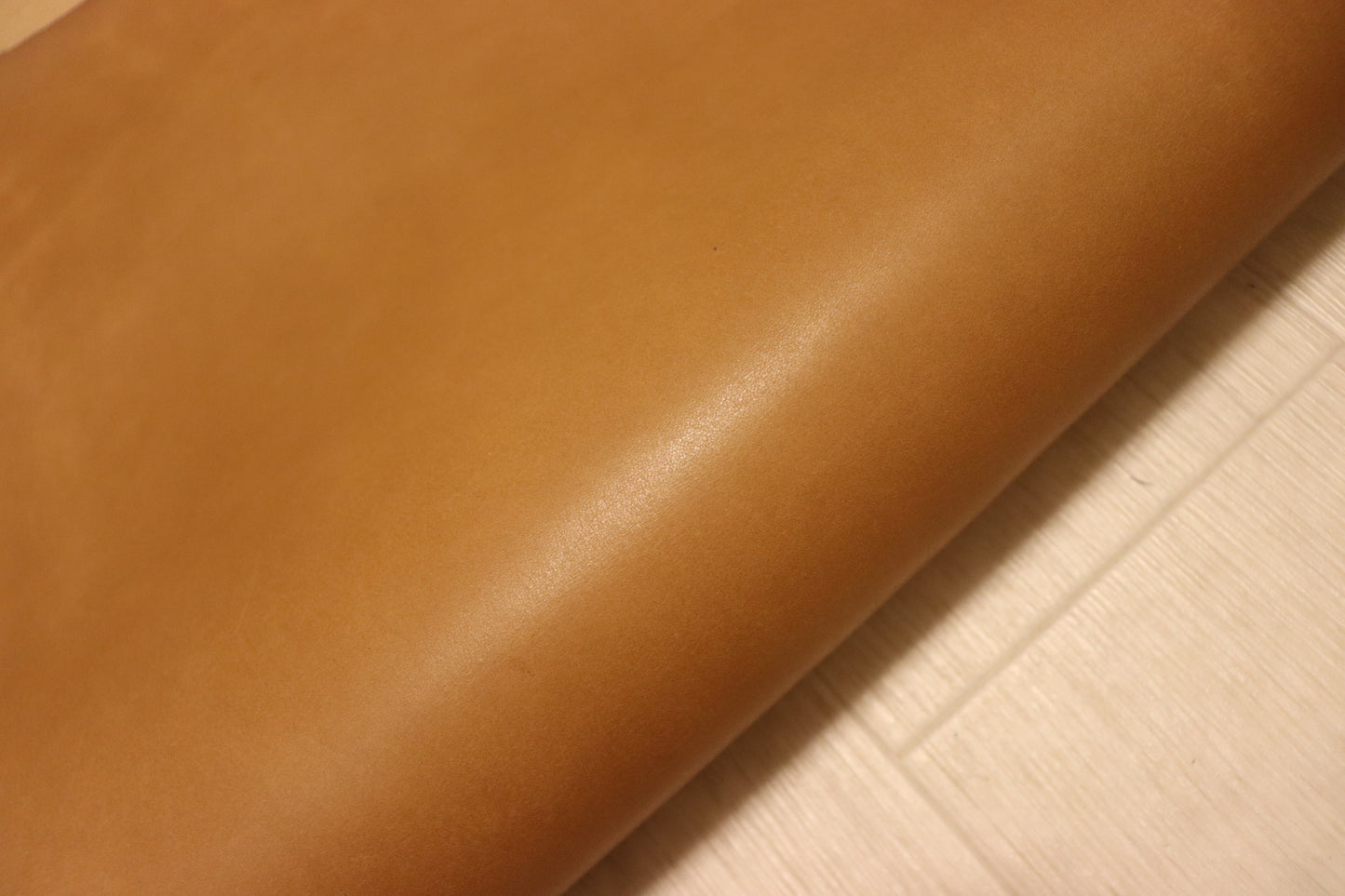 ds75円！新入荷!上質！イタリアンレザー　オイルヌメ　ナチュラルブラウン　133ds