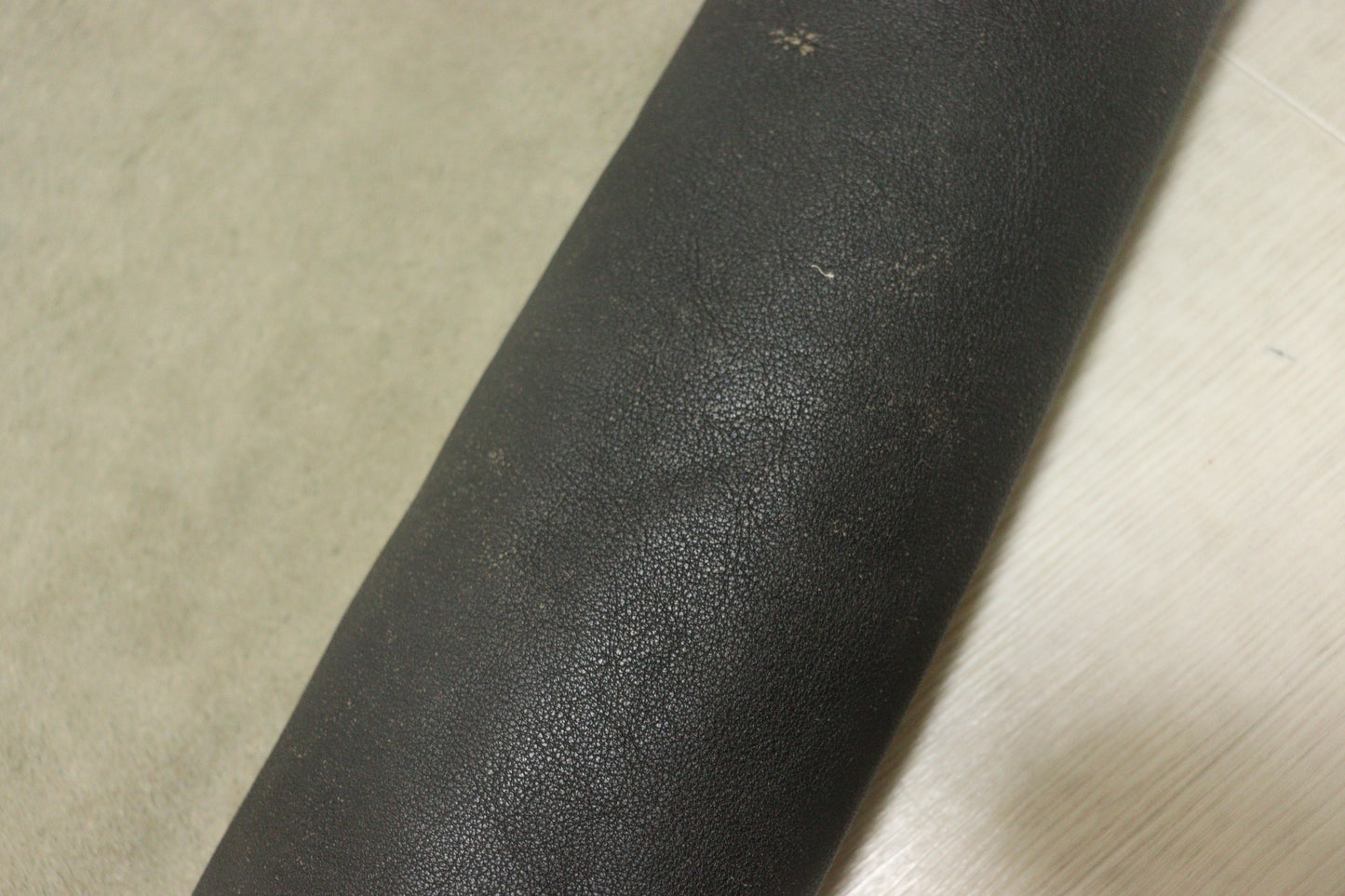 ds50円！新入荷！イタリアンレザー　もちもち　ウォッシュ加工　ヌメ革　130ds