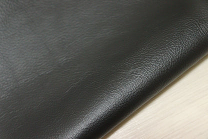 ds28円！新入荷！イタリアンレザー　カゼイン仕上げ　ブラック　267ds