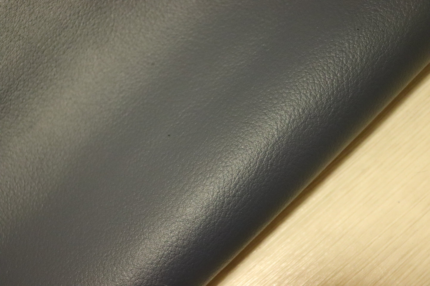 ds28円！新入荷！姫路レザー　フォグブルー　シボ型押し　230ds