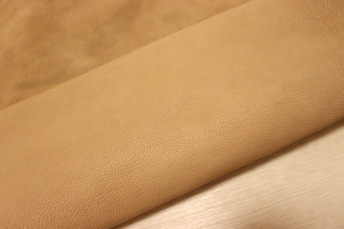 ds25円！新入荷！セミベジタブル　スムース加工　モチモチ　TAN　丸革　170ds