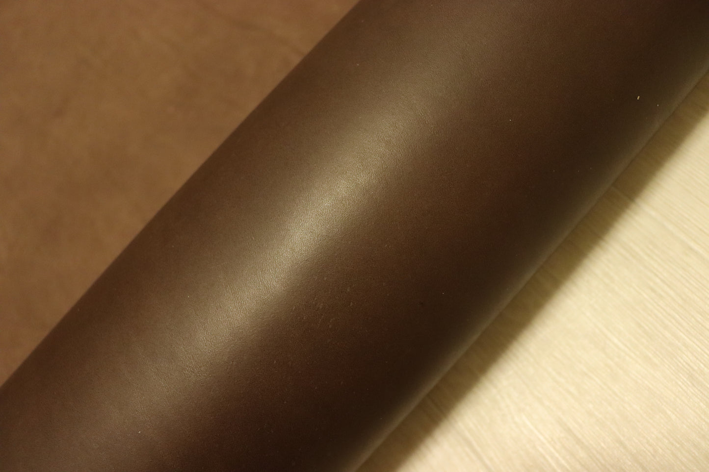 ds75円！イタリアンレザー　上質　オイルヌメ 　セピアブラウン　153ds