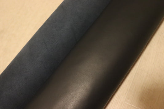 ds28円！新入荷！ネイビー　スムース加工　大きめハギレ　220ds