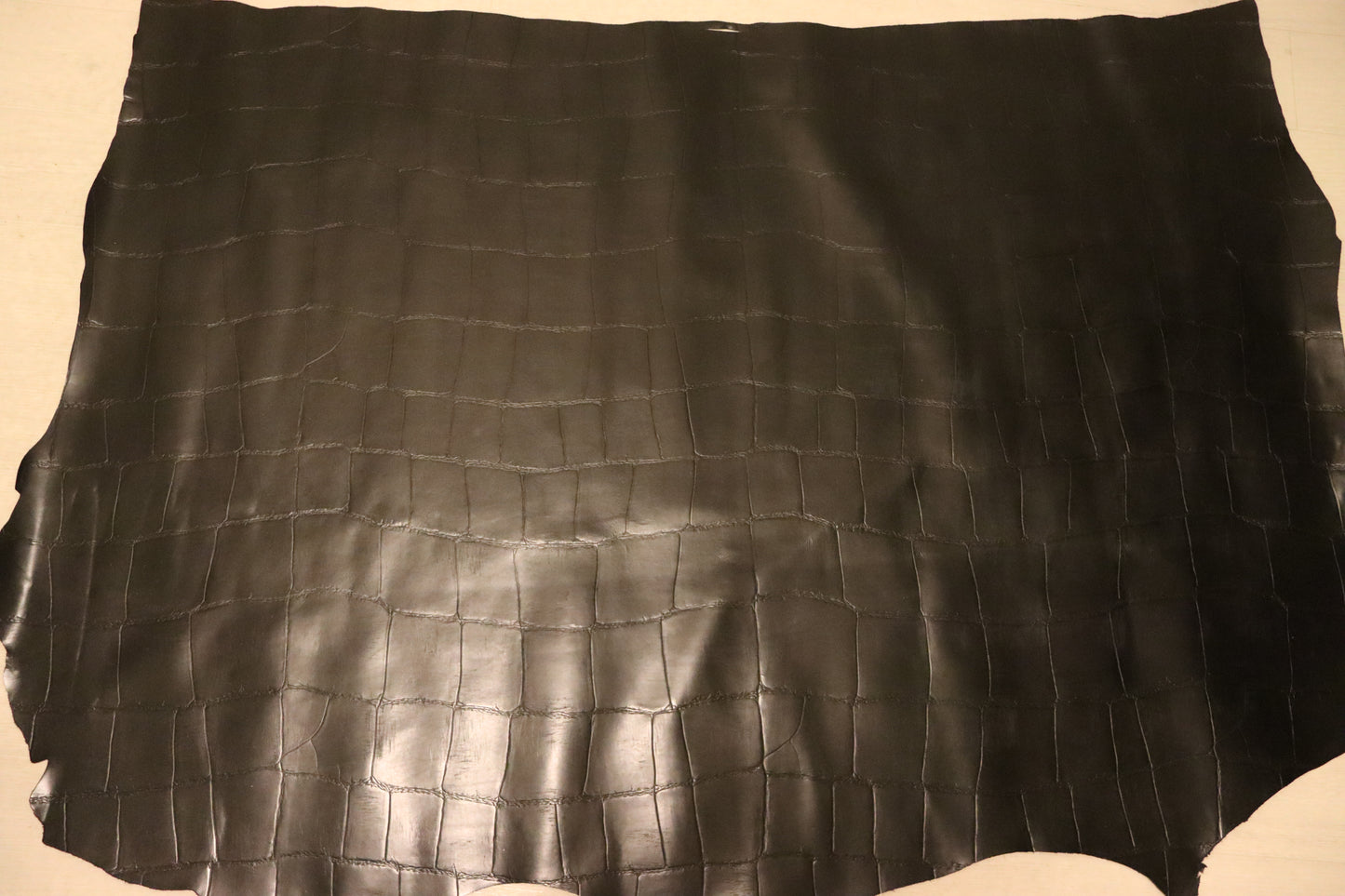 ds70円！イタリアンレザー　ショルダー　ブラック　ヌメ革　クロコ型押し　120ds