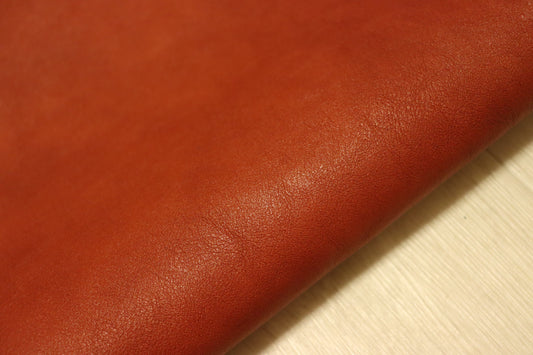 ds75円！新入荷!モチモチ ダコタシュリンク加工 レッドブラウン ショルダーヌメ 120ds