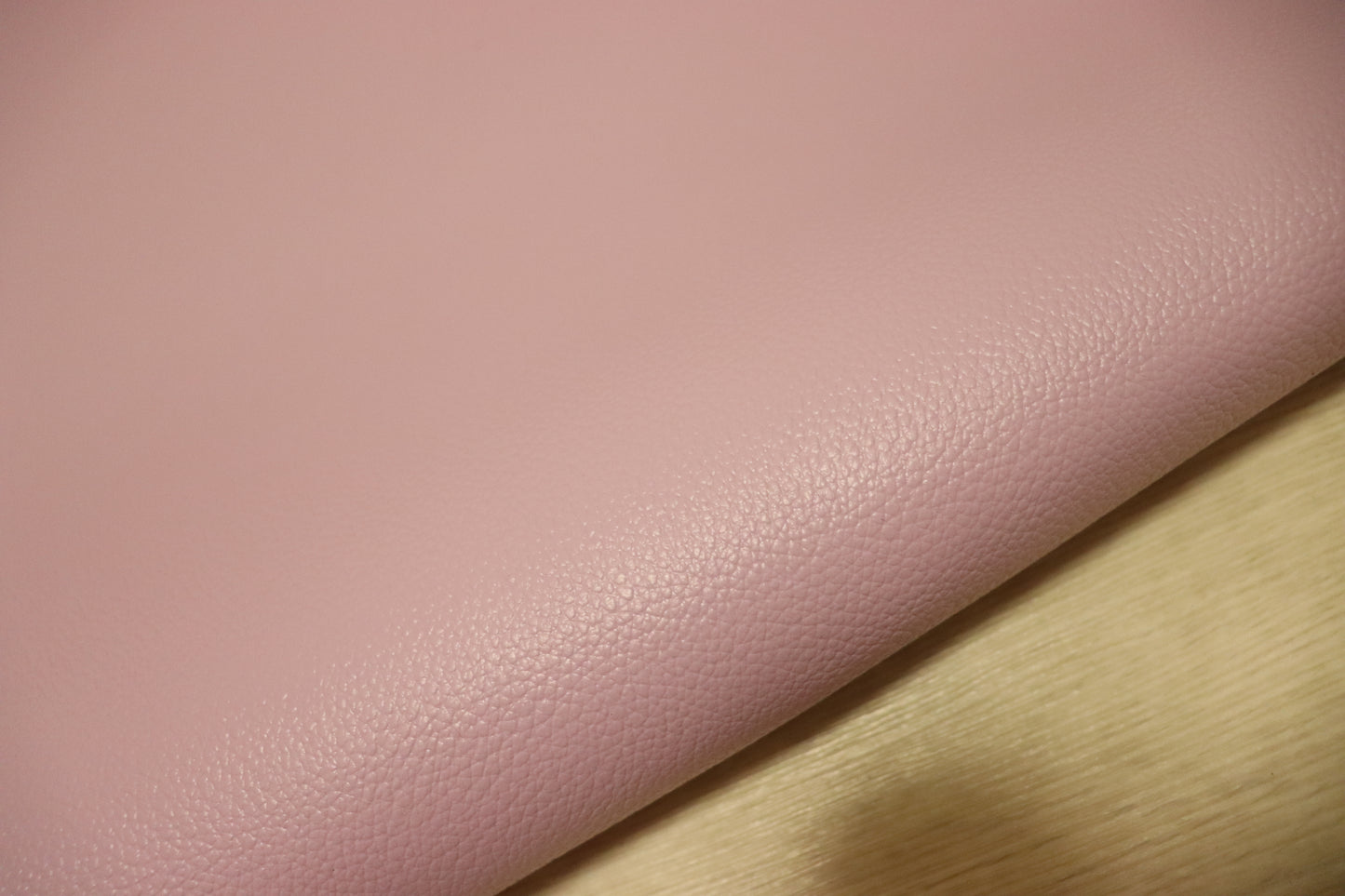 ds28円！新入荷！姫路レザー　顔料仕上げ　ラベンダー　シボ型押し　240ds