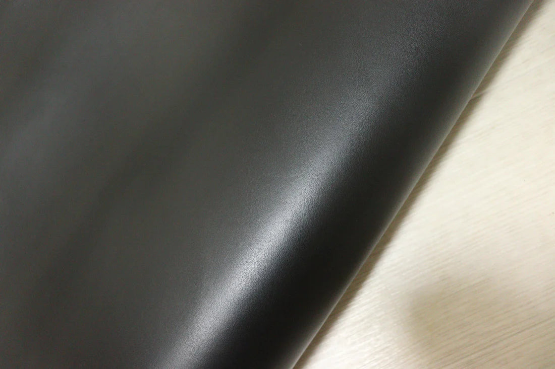ds75円！イタリアンレザー 　オイルヌメ　Wショルダー　スムース加工　ブラック　　151ds