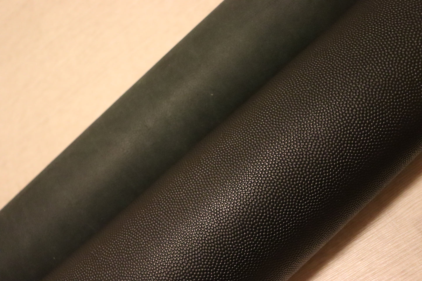 ds28円！新入荷！顔料仕上げ　ボール型押し　ブラック　230ds