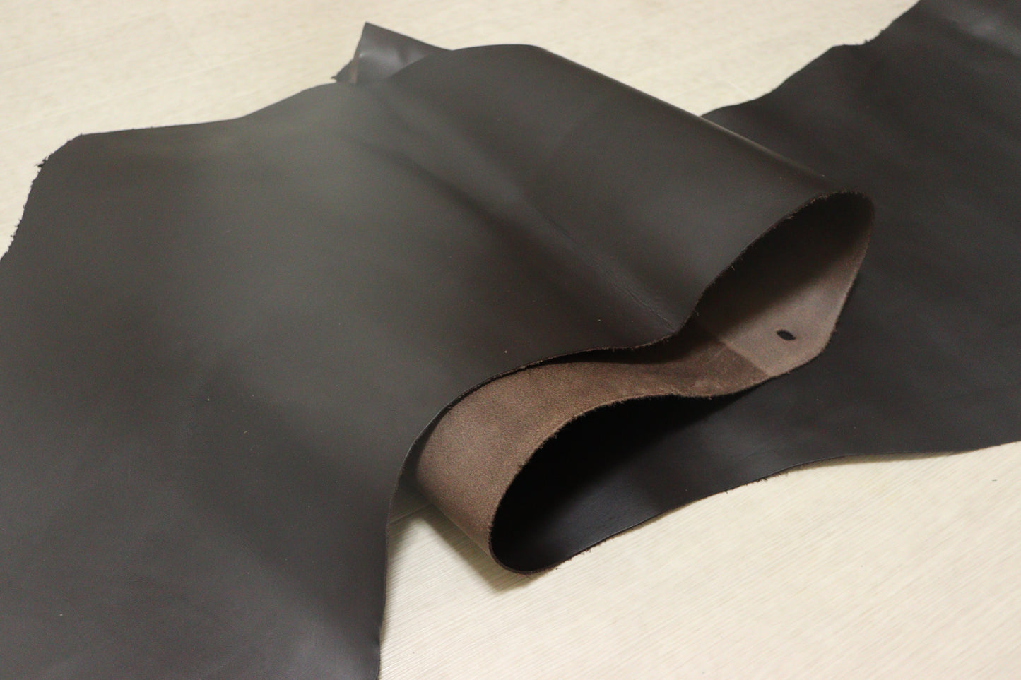 ds50円！イタリアンレザー　ピットなめし　ベリー　ヴィンテージブラウン　ヌメ革　96ds