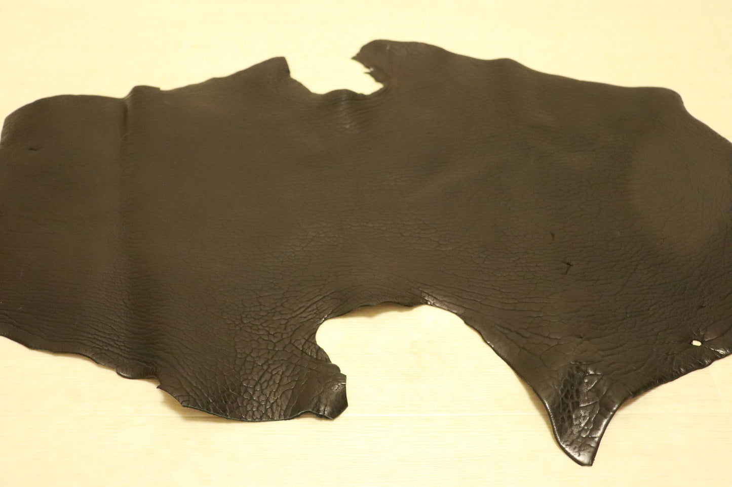 ds80円！新入荷　希少革　アザラシ　ブラック　26ds