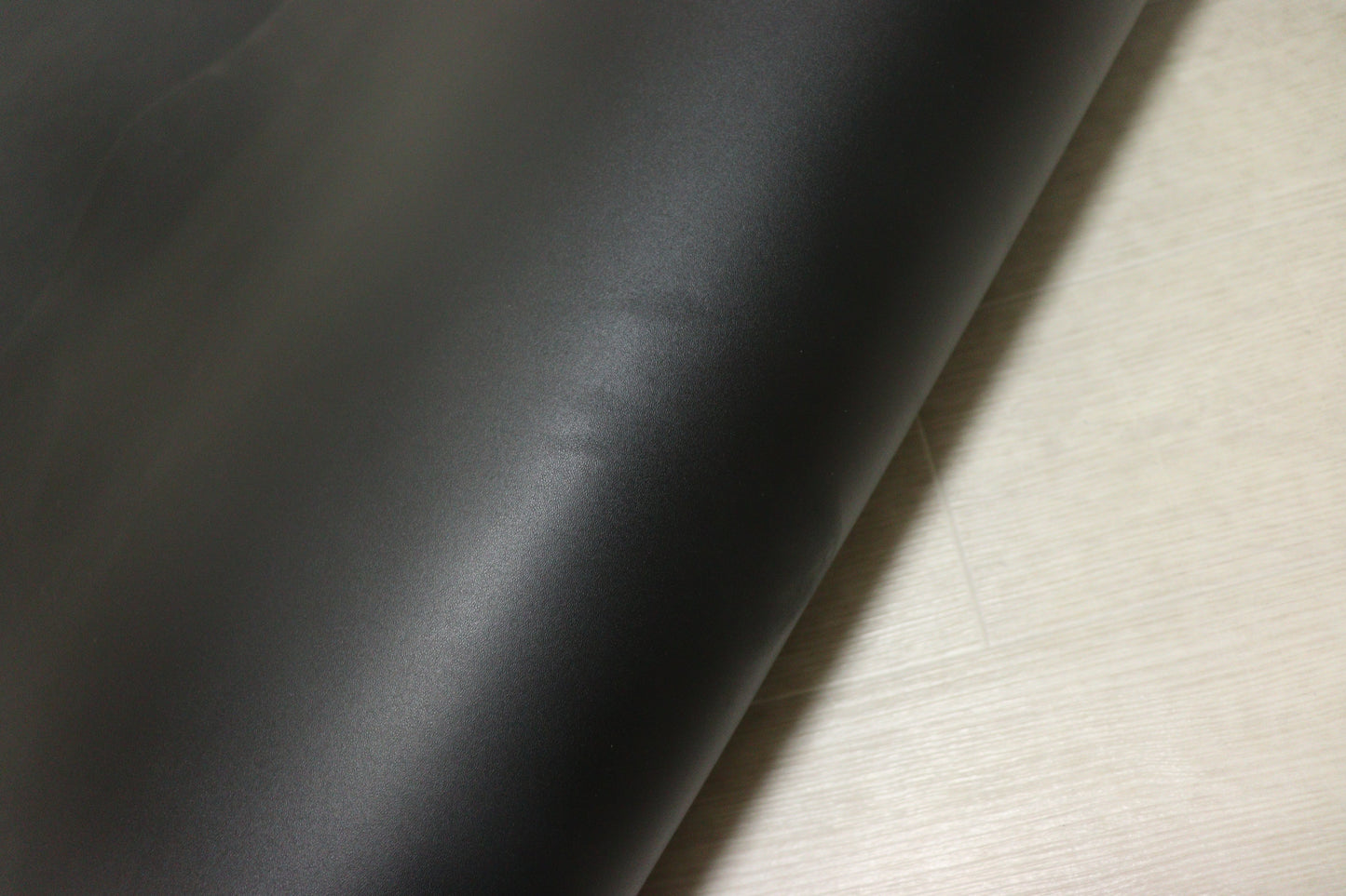 ds80円！イタリアンレザー 　極厚オイルヌメ　ショルダー　ブラック　140ds