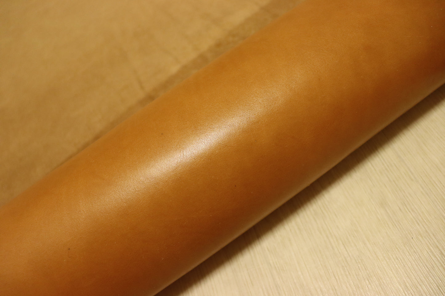 ds75円！新入荷!オイルヌメ　染料仕上げ TAN　ショルダー 163ds